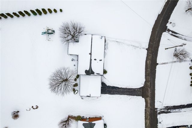 119 Covewood Dr, Center Twp, PA 16001