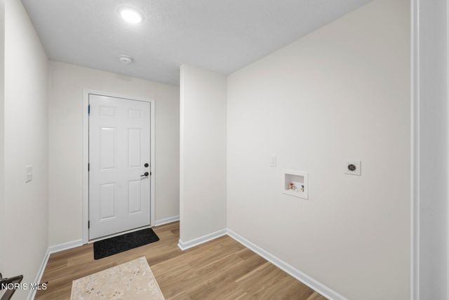 14521 Dexter Falls Road, Perrysburg, OH 43551