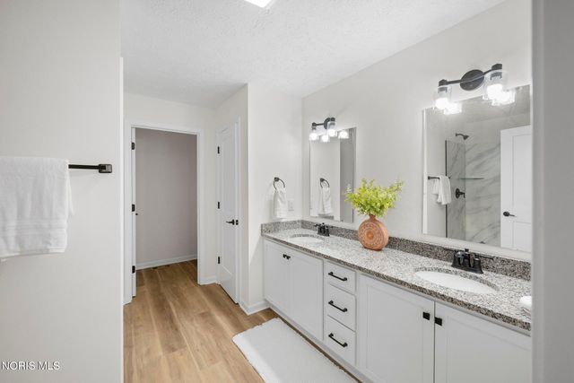14521 Dexter Falls Road, Perrysburg, OH 43551
