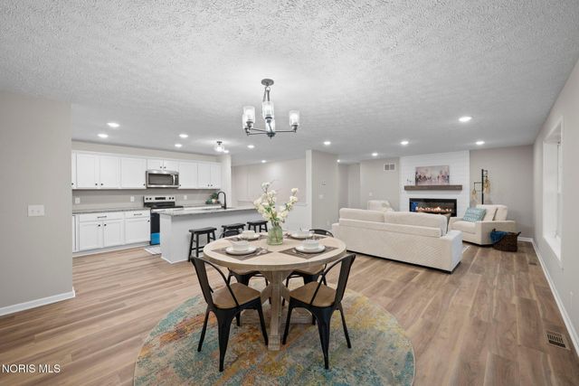 14521 Dexter Falls Road, Perrysburg, OH 43551