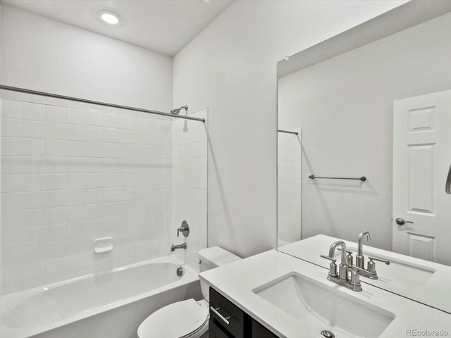 1622 Rumley Creek Dr, Windsor, CO 80550