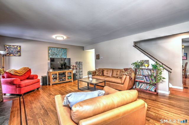 208 Plymouth Colony 208, Branford, CT 06405