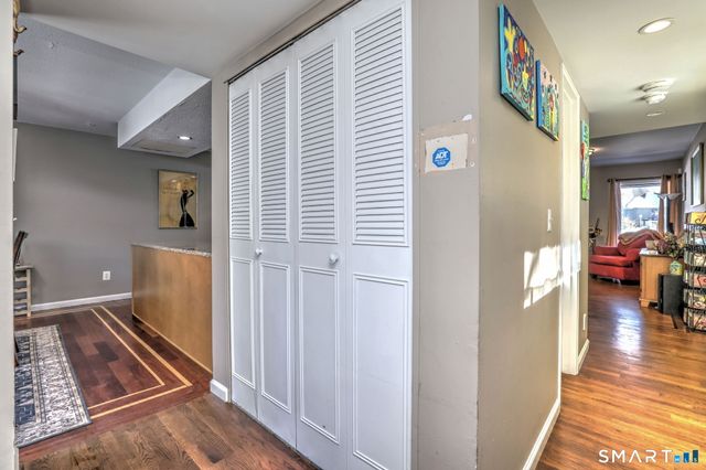 208 Plymouth Colony 208, Branford, CT 06405