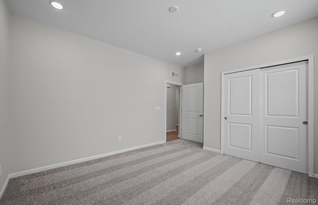 20352 Banbury Court, Macomb Township, MI 48044