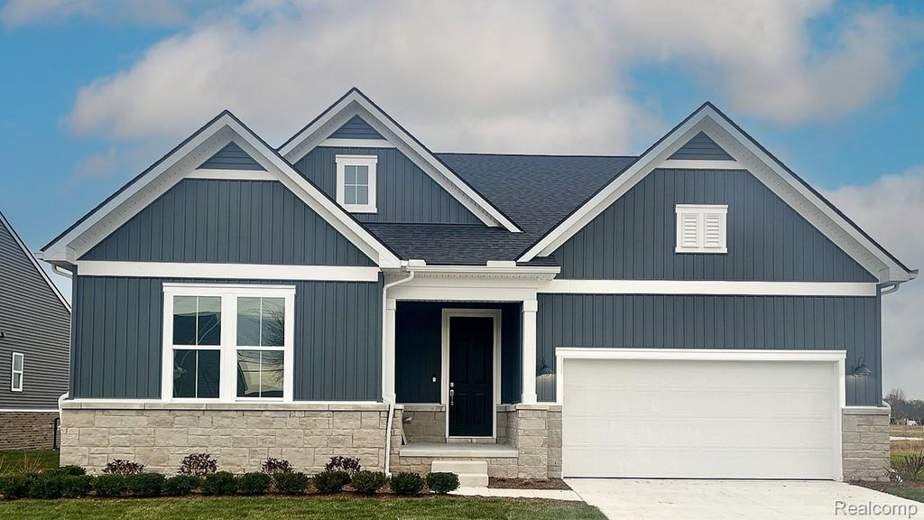 20352 Banbury Court, Macomb Township, MI 48044