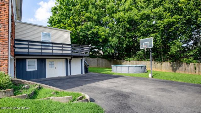 9110 Collingwood Rd, Jeffersontown, KY 40299