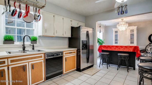 9110 Collingwood Rd, Jeffersontown, KY 40299