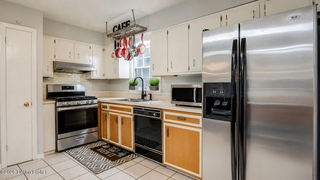 9110 Collingwood Rd, Jeffersontown, KY 40299