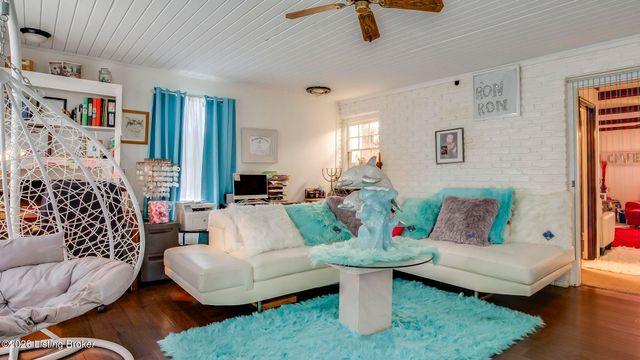 9110 Collingwood Rd, Jeffersontown, KY 40299