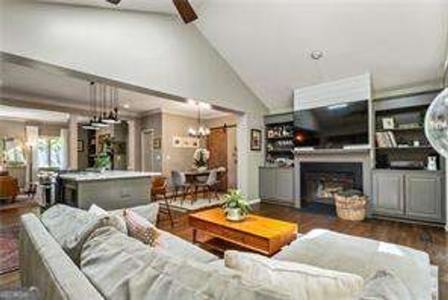 517 Princeton Way NE, Atlanta, GA 30307