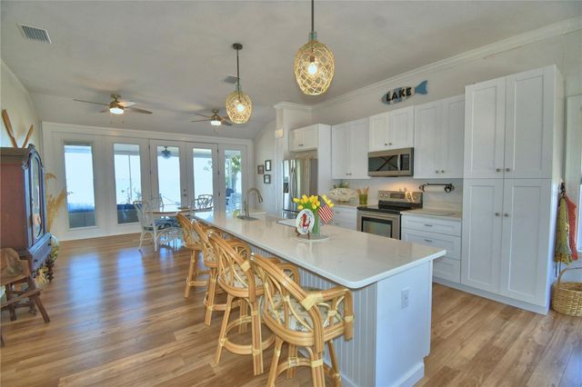 1173 S LAKE REEDY BOULEVARD, Frostproof, FL 33843