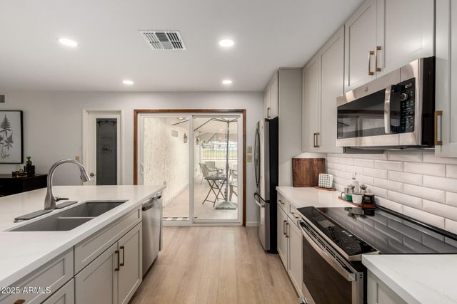 12210 S POTOMAC Street, Phoenix, AZ 85044