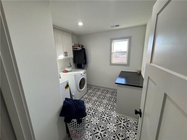 31733 W 168th Court, Gardner, KS 66030