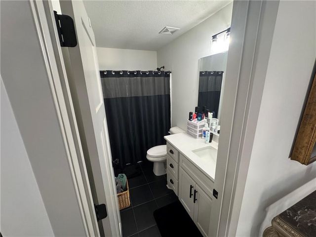 31733 W 168th Court, Gardner, KS 66030