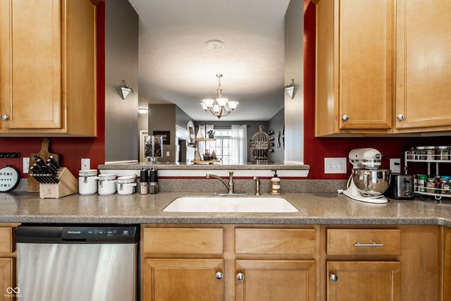 8261 Dan Allen Drive, Fishers, IN 46038