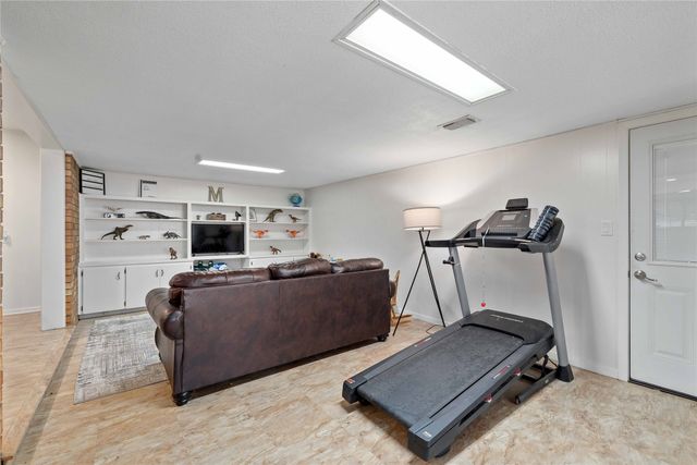 2302 11th Street, Brownwood, TX 76801