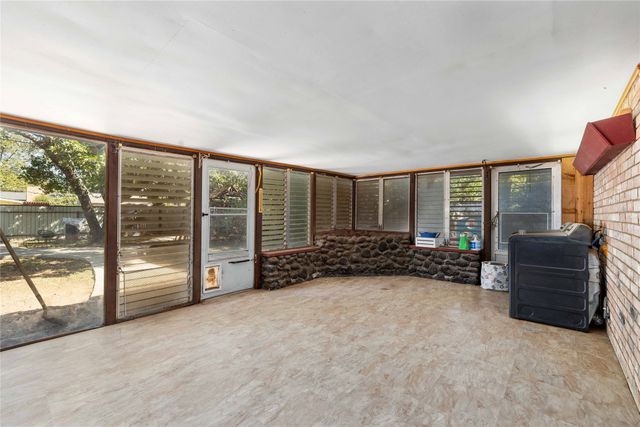 2302 11th Street, Brownwood, TX 76801