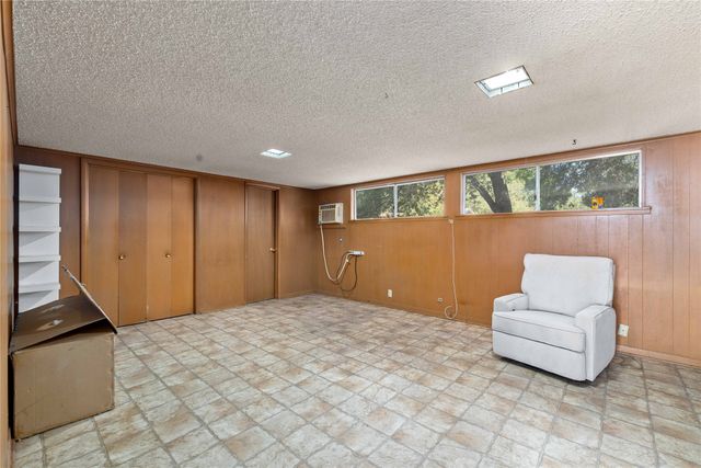 2302 11th Street, Brownwood, TX 76801
