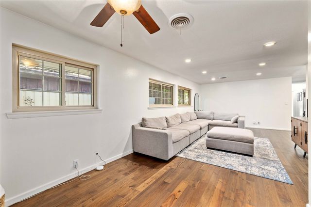 2302 11th Street, Brownwood, TX 76801
