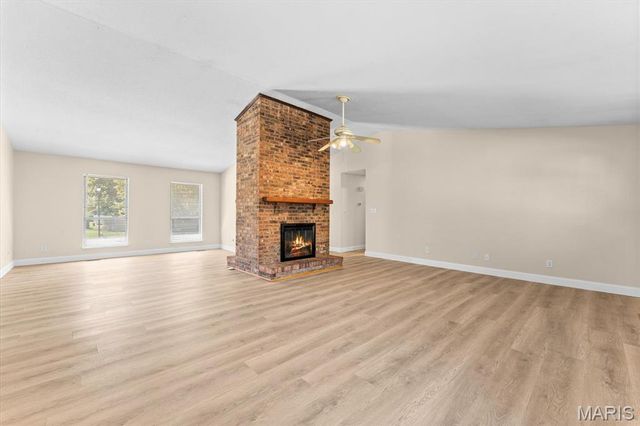 2301 Stonecastle Avenue, Belleville, IL 62221