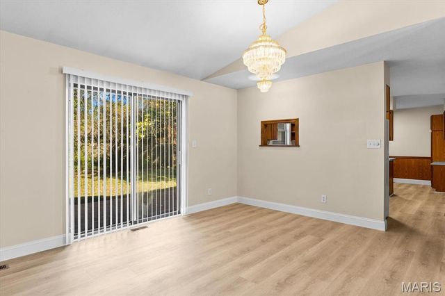 2301 Stonecastle Avenue, Belleville, IL 62221