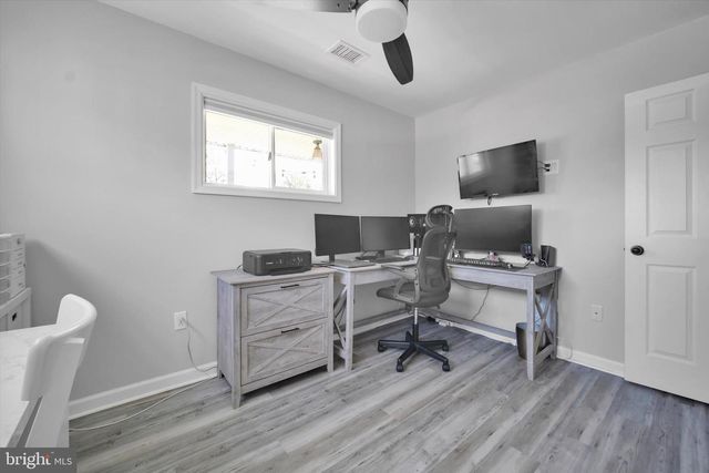14 ROLLING LANE, Levittown, PA 19055