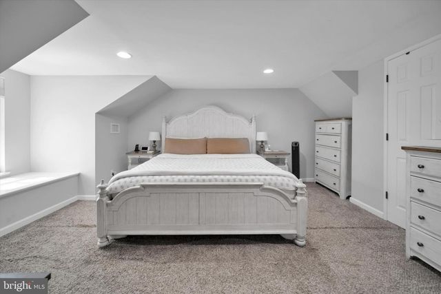 14 ROLLING LANE, Levittown, PA 19055