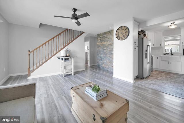 14 ROLLING LANE, Levittown, PA 19055