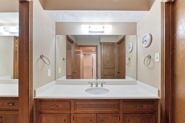 534 W Hufsmith Road, Tomball, TX 77375