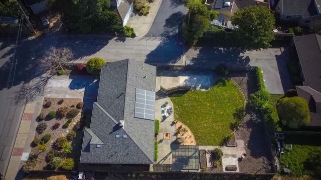 107 Linden Street, Santa Cruz, CA 95062