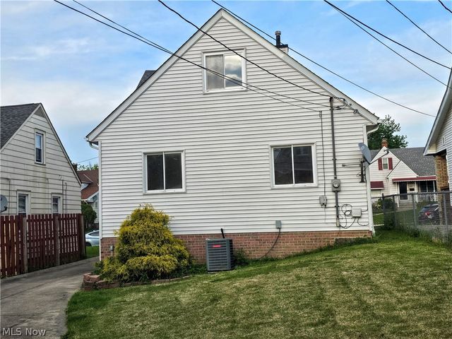 4838 E 86th Street, Garfield Heights, OH 44125