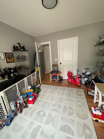 122 Swan Ave, Fitchburg, MA 01420