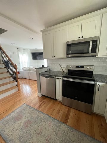 122 Swan Ave, Fitchburg, MA 01420
