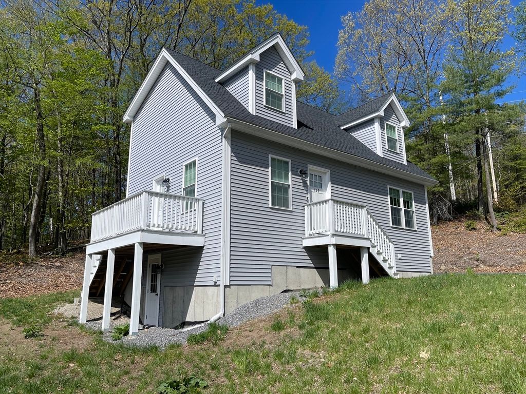 122 Swan Ave, Fitchburg, MA 01420