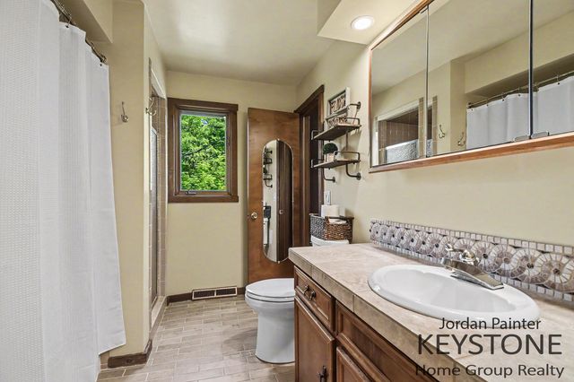 5964 Chicago Drive, Zeeland Twp, MI 49464