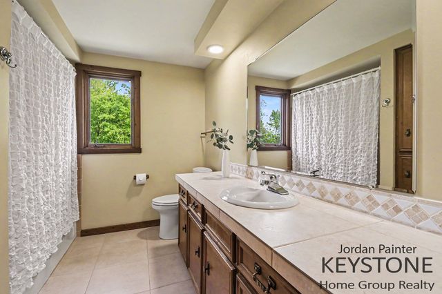 5964 Chicago Drive, Zeeland Twp, MI 49464