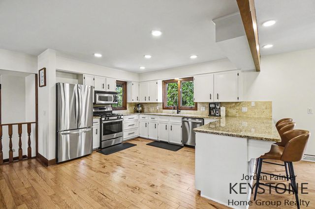 5964 Chicago Drive, Zeeland Twp, MI 49464