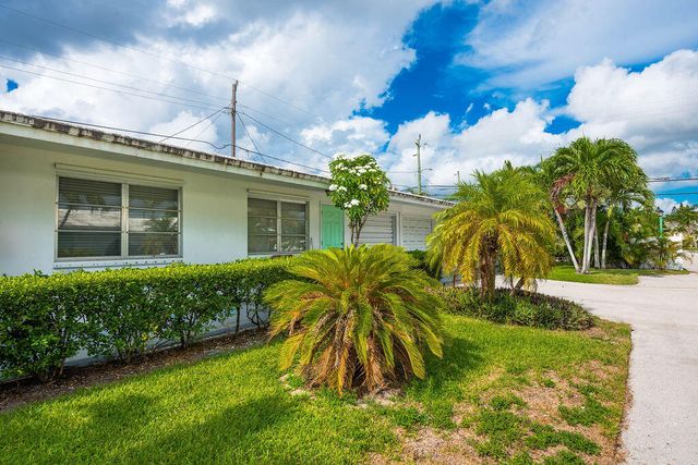 722 Ridge Road 2, Lantana, FL 33462