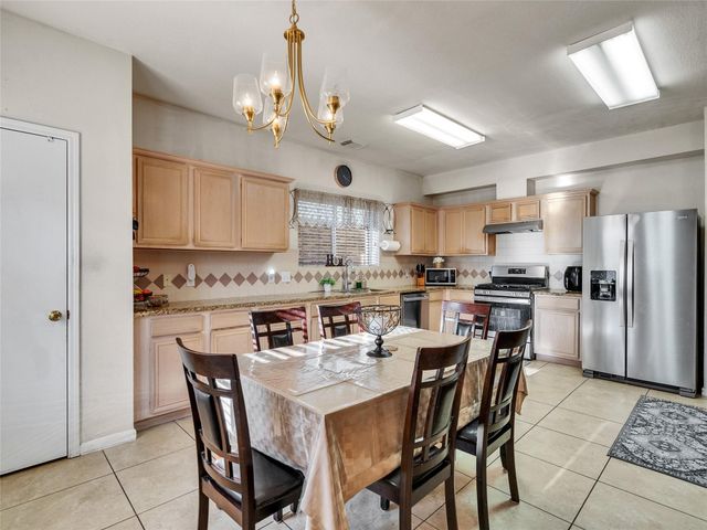5514 Gatesprings Lane Lane, Sugar Land, TX 77479