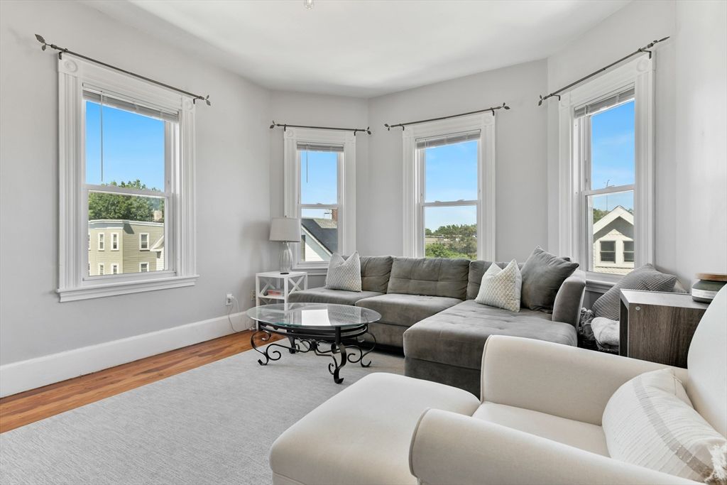 166 Sydney St 1, Boston, MA 02125