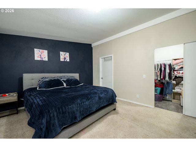 1282 E 3RD St 83, Lafayette, OR 97127