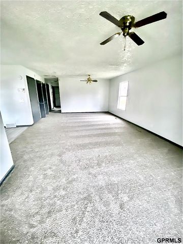 3725 Erkskine Street, Omaha, NE 68111