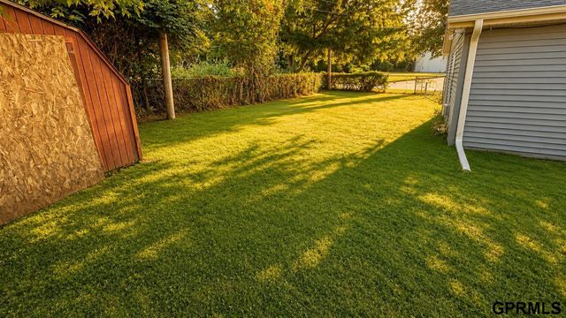 3725 Erkskine Street, Omaha, NE 68111