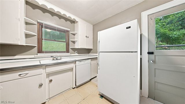 4511 Emerson Avenue, Parkersburg, WV 26104