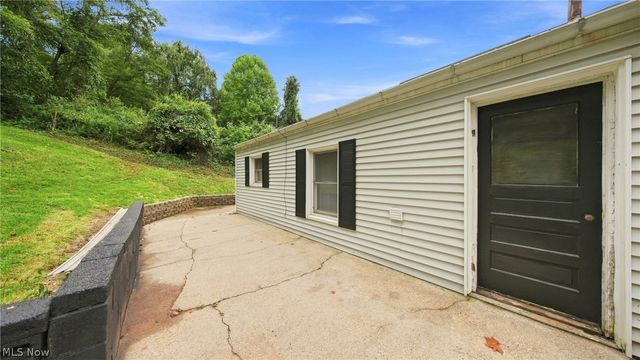 4511 Emerson Avenue, Parkersburg, WV 26104