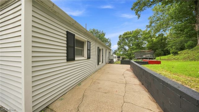 4511 Emerson Avenue, Parkersburg, WV 26104