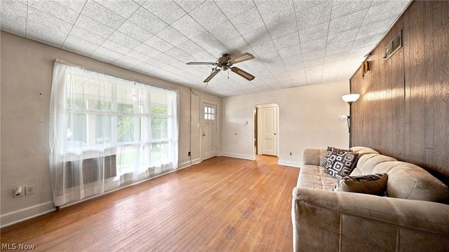 4511 Emerson Avenue, Parkersburg, WV 26104
