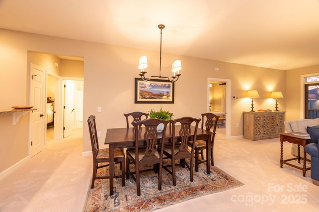 120 Pleasant View Boulevard, Sugar Mountain, NC 28604