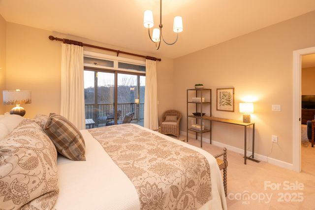 120 Pleasant View Boulevard, Sugar Mountain, NC 28604