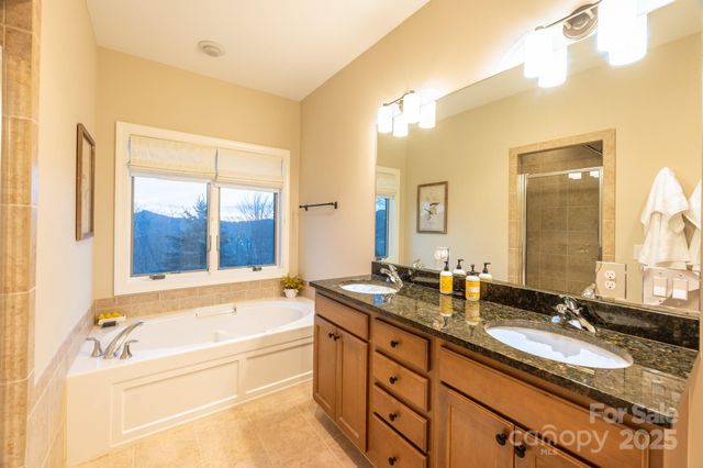 120 Pleasant View Boulevard, Sugar Mountain, NC 28604